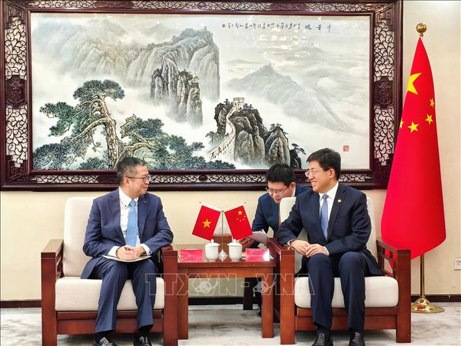 Nâng cao nhận thức của thế hệ trẻ về quan hệ truyền thống Việt - Trung